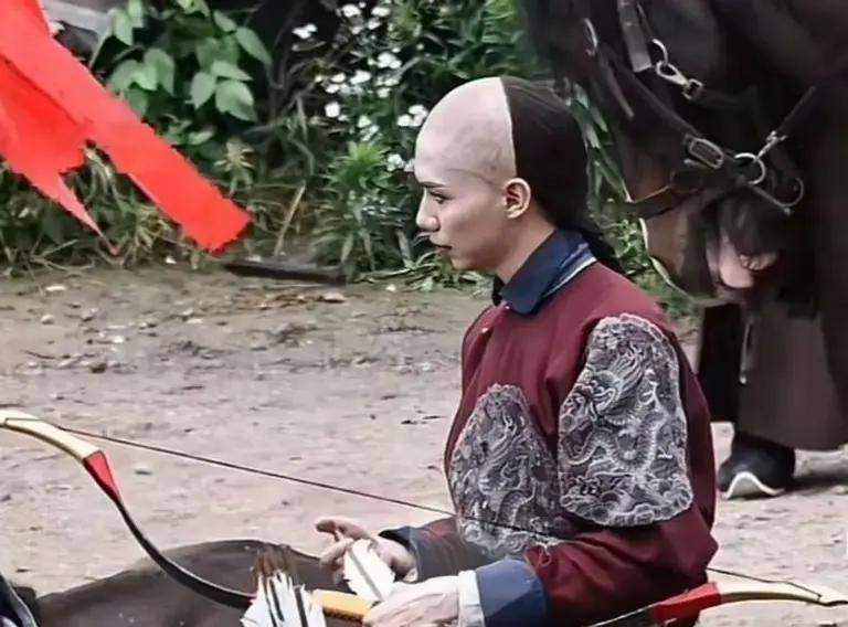  JackeyLove回归赛场，战术调整首场状态亮眼，利物浦观众沸腾！